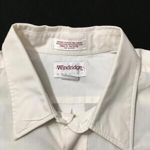 90's Windridge Button Down Men's Size 17 1/2-34/35 beige White